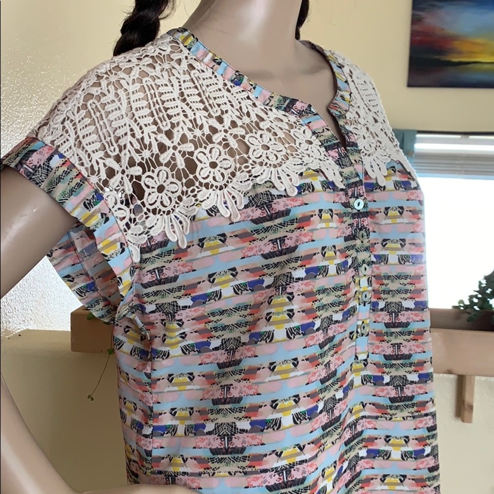 Daniel Rainn short sleeve too / crochet